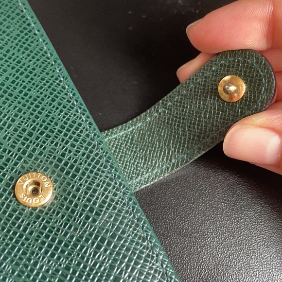 Louis Vuitton PM Agenda Epi Leather Dark Green - Picture 8 of 17